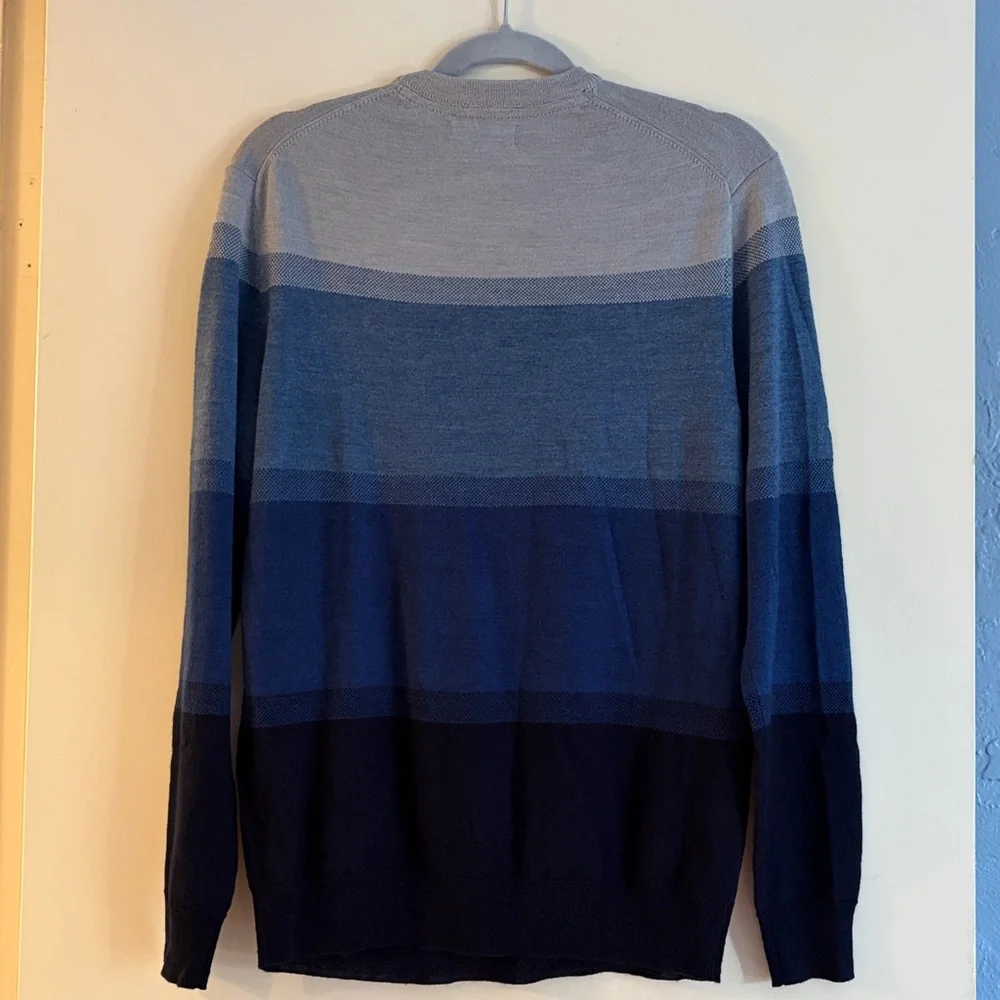 NWT Club‎ Room Men's Wool Blend Gray and Blue Striped Long Sleeve Sweater, small
